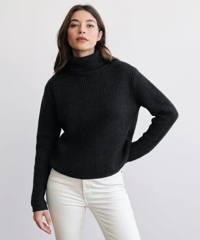 Fashion Essentials Cropped Turtleneck