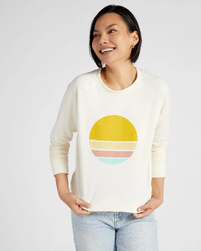 Women's Weekend Outfit 78&Sunny Logo Graphic Pullover