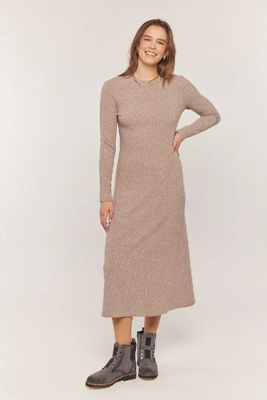 Women's Plus-Size Outfit Mocha Ribbed Knit Side Slit Midi Dress